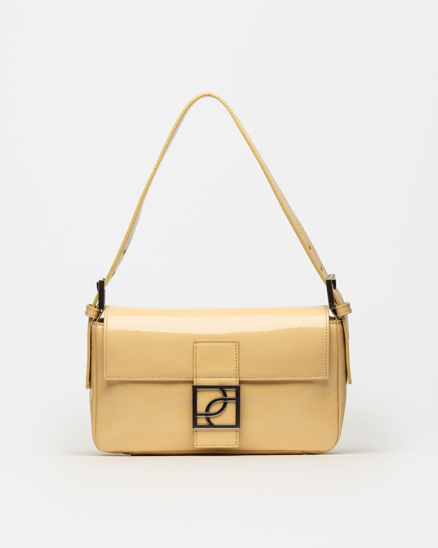 CARTERA AL HOMBRO SIGNATURE EN CUERO CHAROL